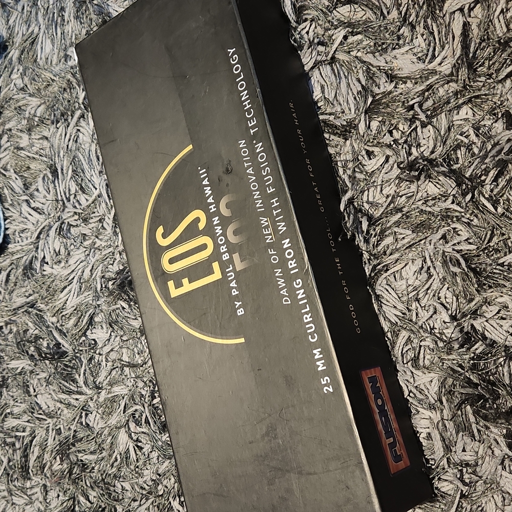 EOS 25mm curling iron by Paul Brown Hawaii